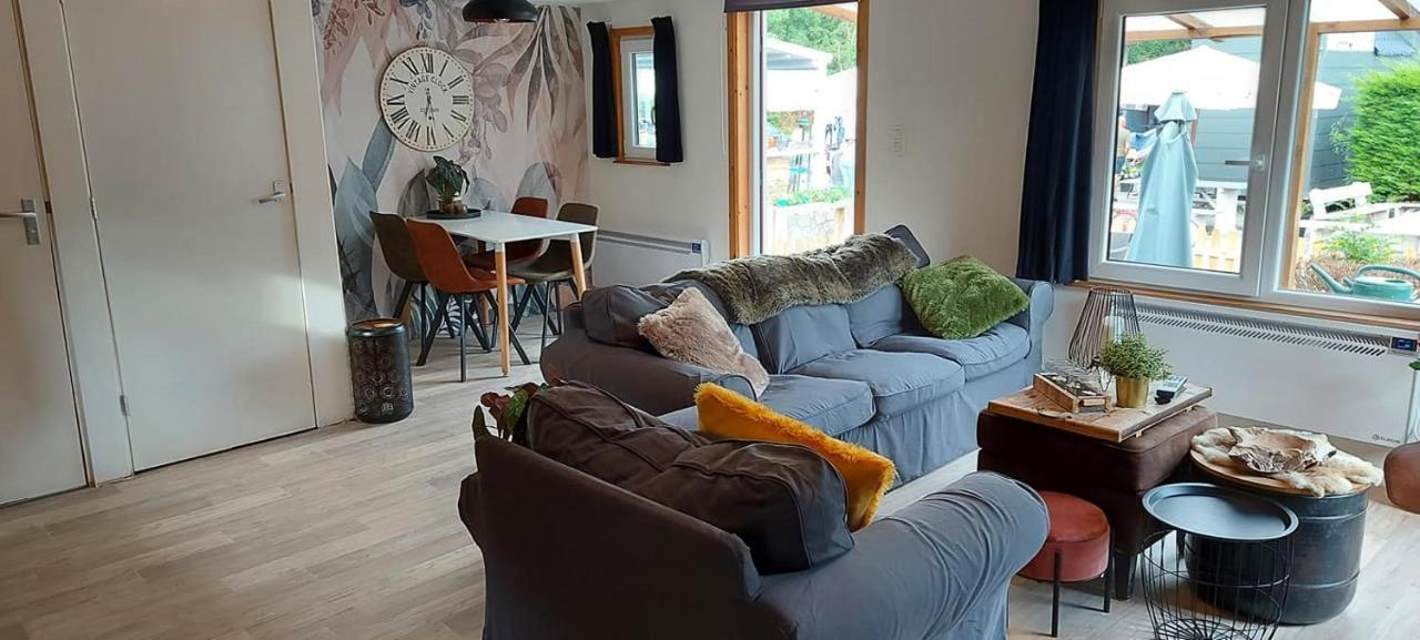 Le Chalet Castor - Camping International - Bomal - Durbuy المظهر الخارجي الصورة